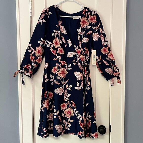 NWT Eliza J navy pink floral faux wrap dress knee length size 8 feminine summer - Picture 1 of 13